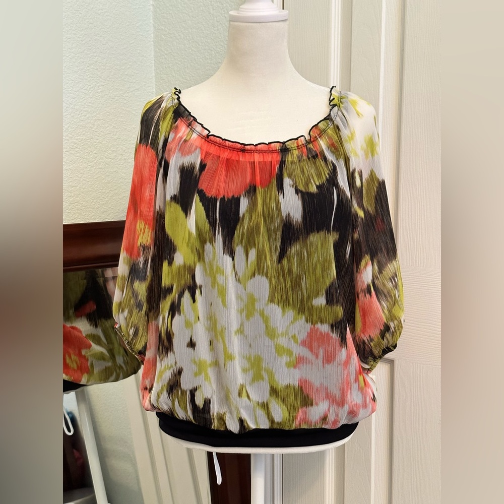 Floral women’s blouse